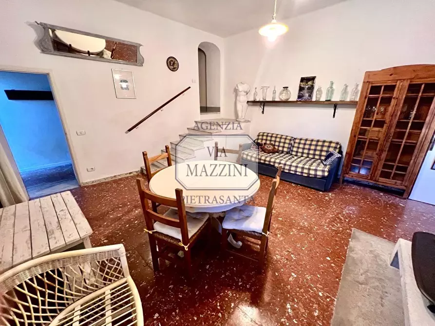 Immagine 6 di Casa semindipendente in vendita  a Seravezza