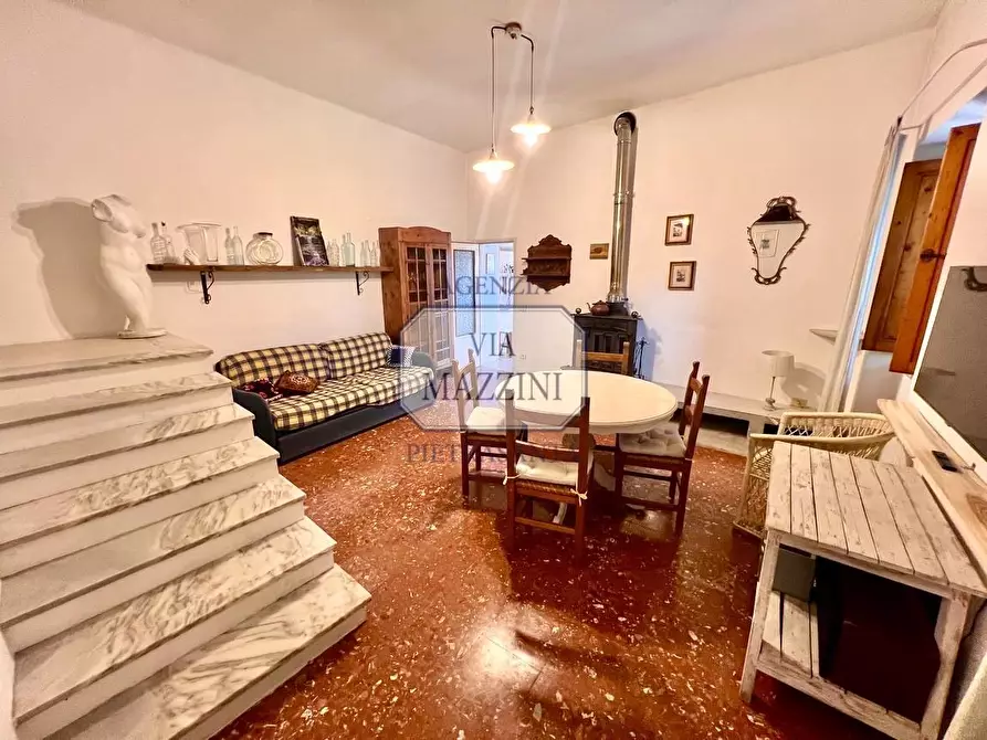 Immagine 7 di Casa semindipendente in vendita  a Seravezza