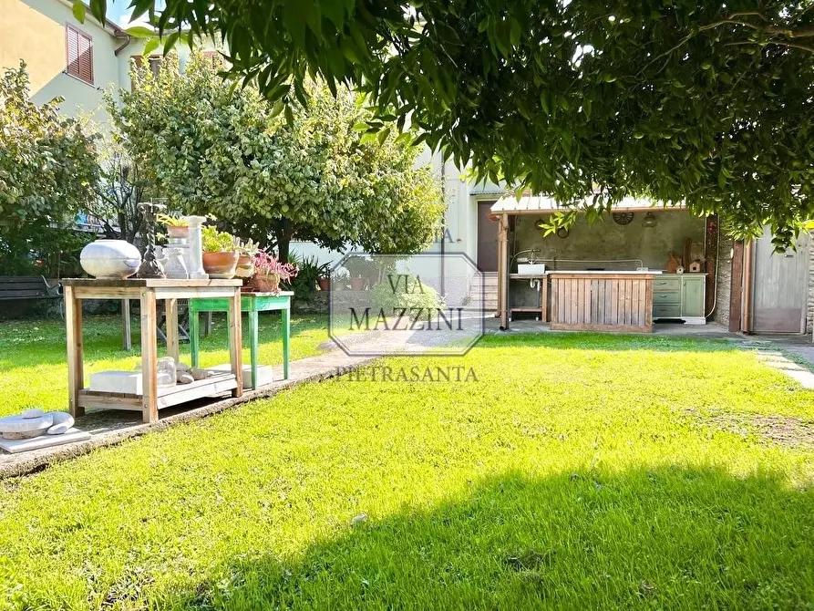 Immagine 17 di Casa semindipendente in vendita  a Seravezza