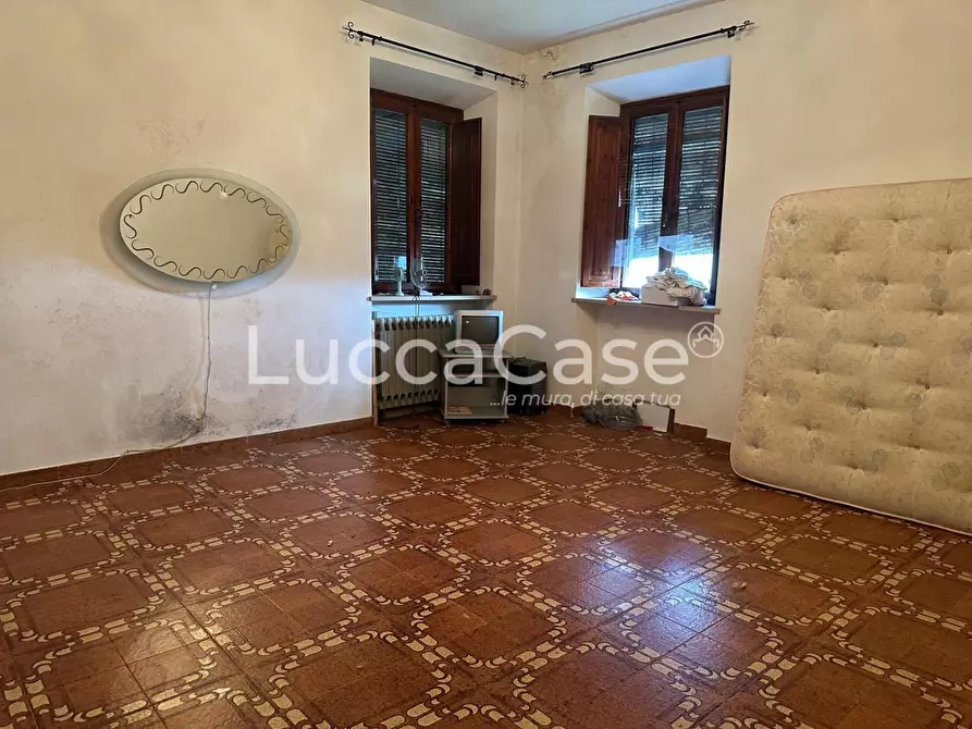 Immagine 20 di Casa colonica in vendita  a Capannori