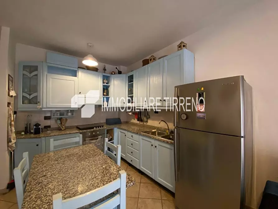 Immagine 5 di Appartamento in vendita  a Massa