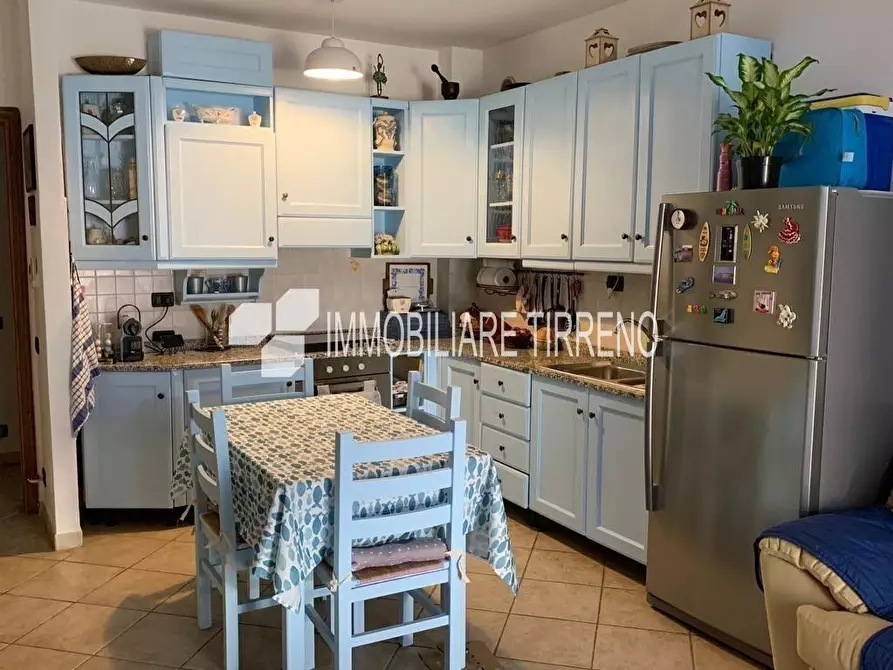 Immagine 6 di Appartamento in vendita  a Massa