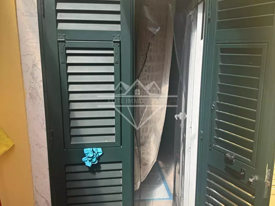 Immagine 19 di Porzione di casa in vendita  a Carrara