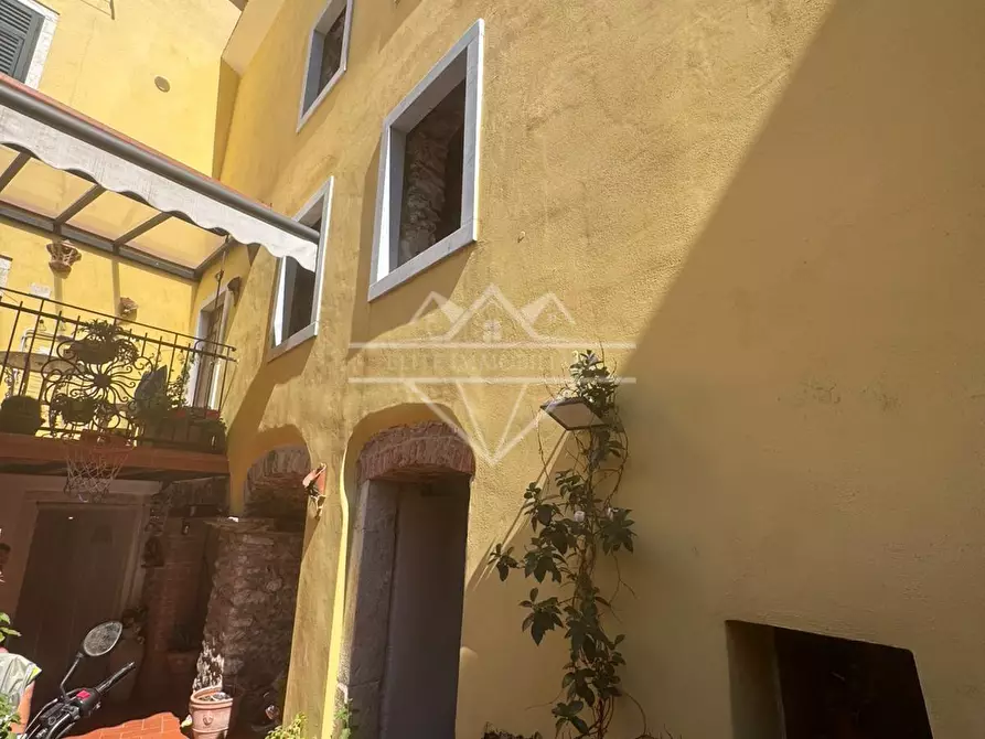 Immagine 22 di Porzione di casa in vendita  a Carrara