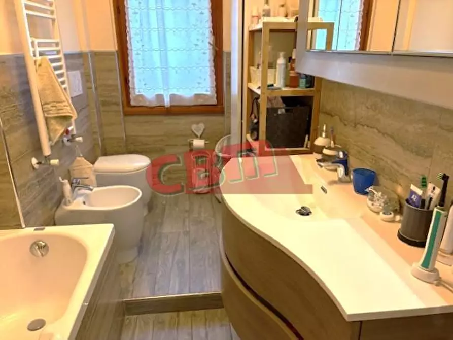 Immagine 12 di Appartamento in vendita  a Livorno