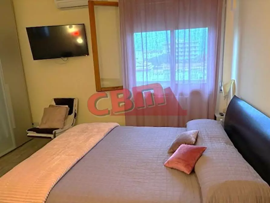 Immagine 7 di Appartamento in vendita  a Livorno