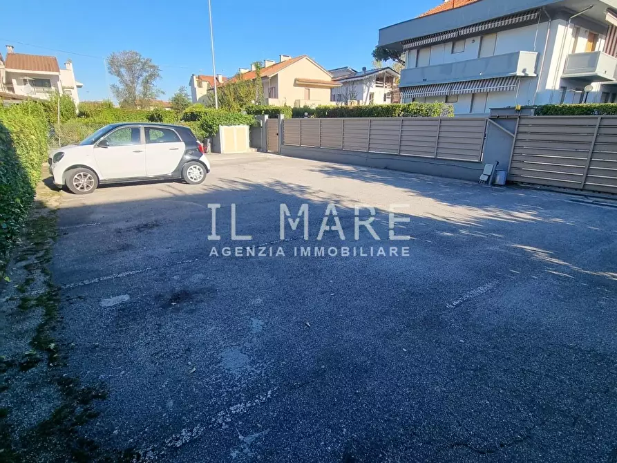 Immagine 15 di Appartamento in vendita  a Massa