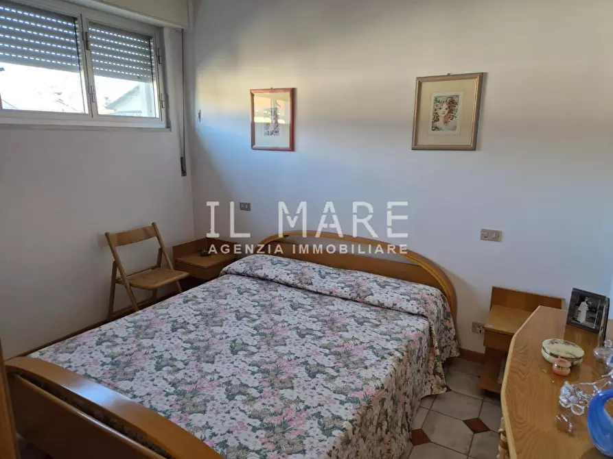 Immagine 8 di Appartamento in vendita  a Massa