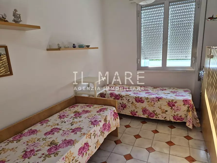 Immagine 10 di Appartamento in vendita  a Massa