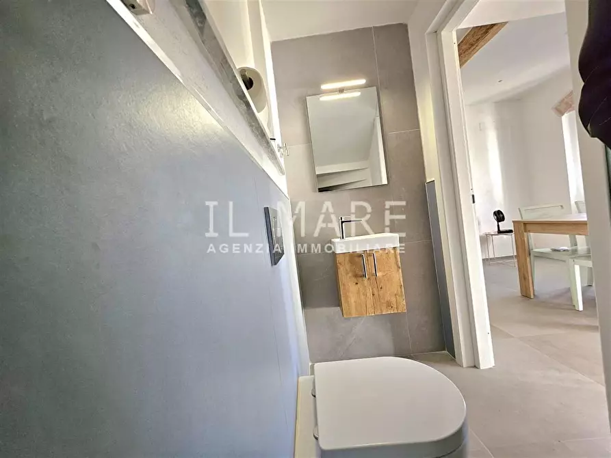 Immagine 7 di Casa semindipendente in vendita  a Massa