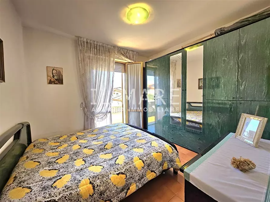 Immagine 35 di Appartamento in vendita  a Massa