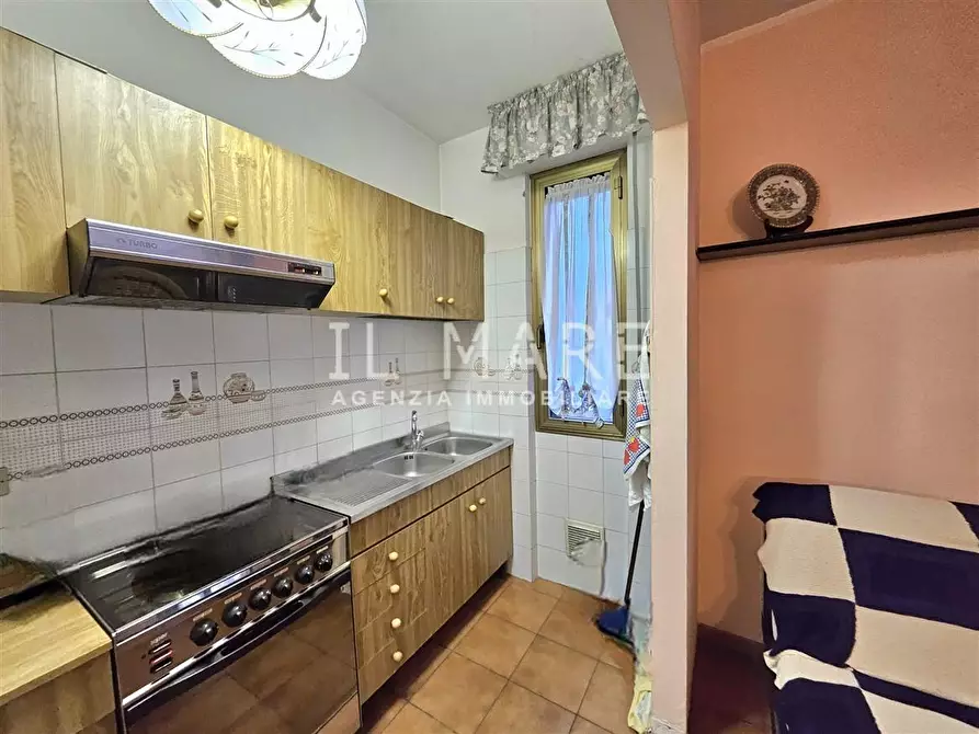 Immagine 7 di Appartamento in vendita  a Massa