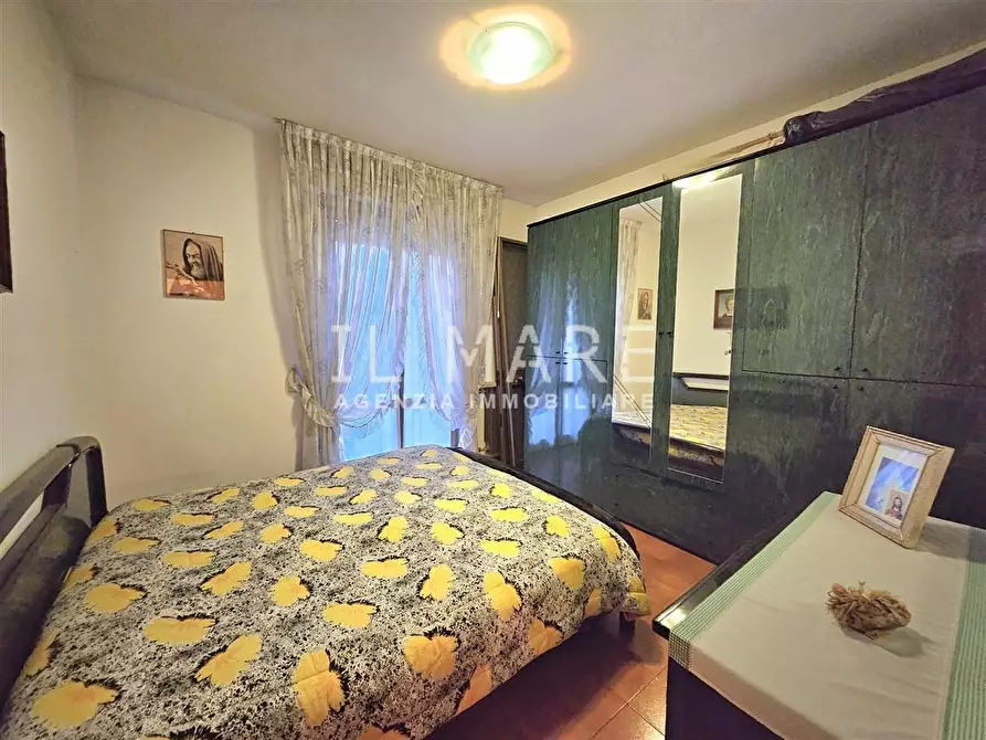 Immagine 18 di Appartamento in vendita  a Massa