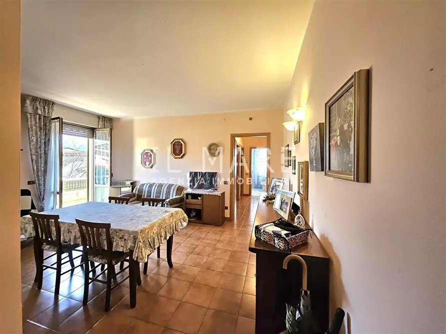 Immagine 23 di Appartamento in vendita  a Massa