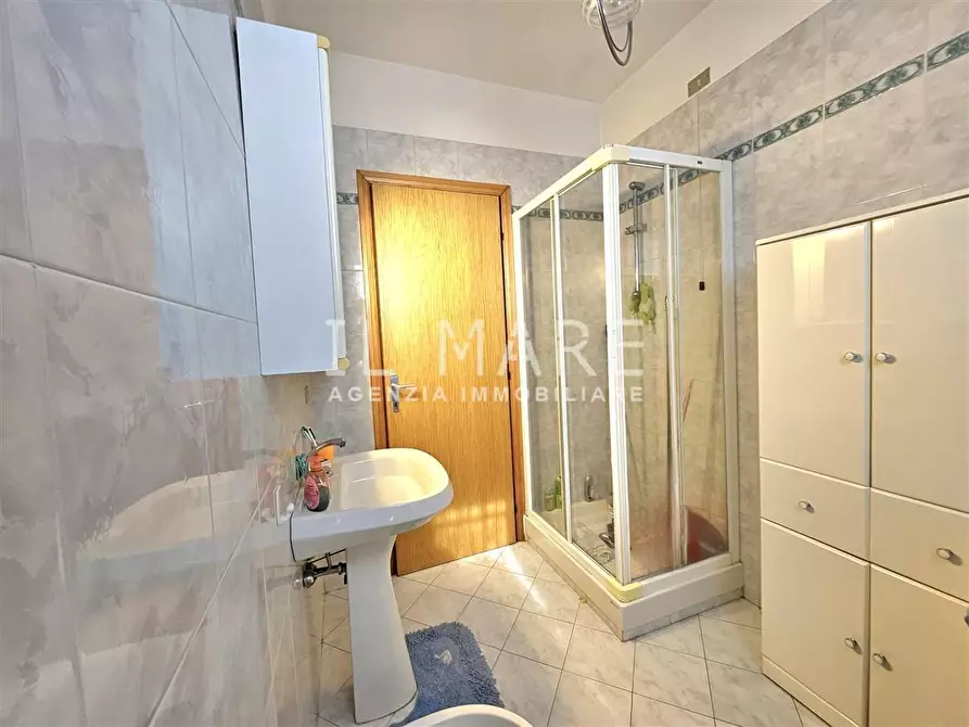 Immagine 31 di Appartamento in vendita  a Massa