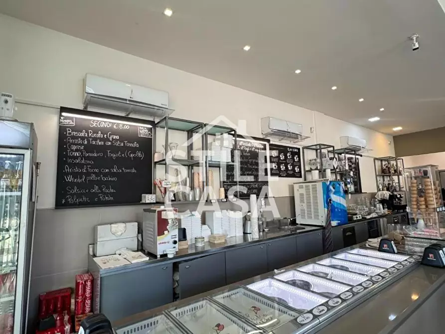 Immagine 6 di Bar / Ristorante in vendita  a Porcari