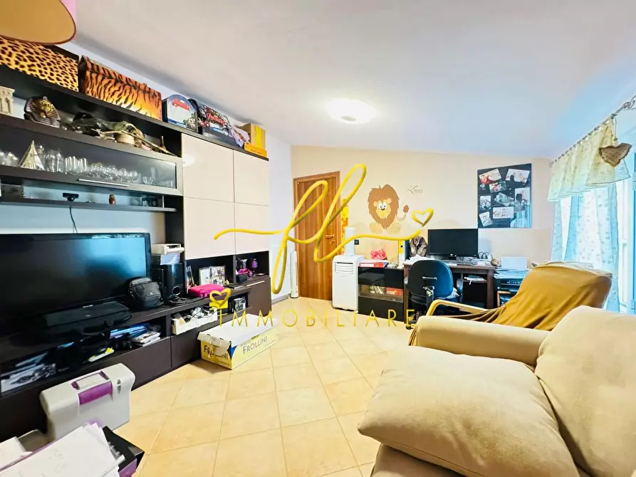 Immagine 11 di Appartamento in vendita  a Collesalvetti