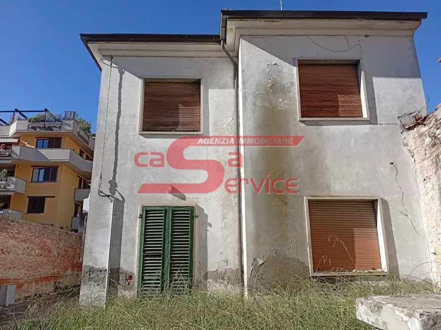 Immagine 25 di Casa indipendente in vendita  a Montecatini Terme