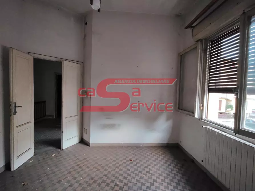 Immagine 22 di Casa indipendente in vendita  a Montecatini Terme