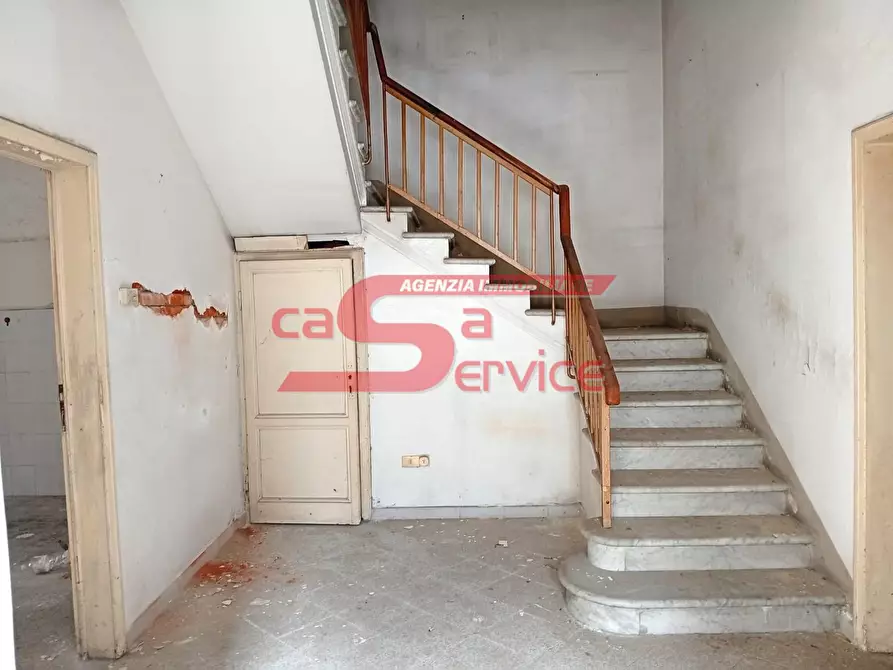 Immagine 11 di Casa indipendente in vendita  a Montecatini Terme