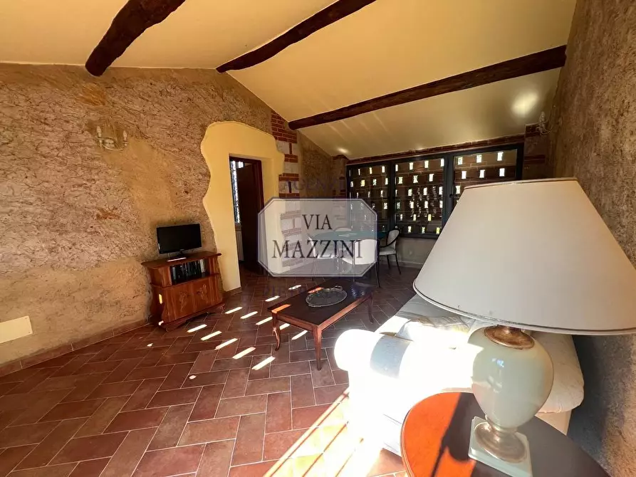 Immagine 24 di Rustico / casale in vendita  a Pietrasanta