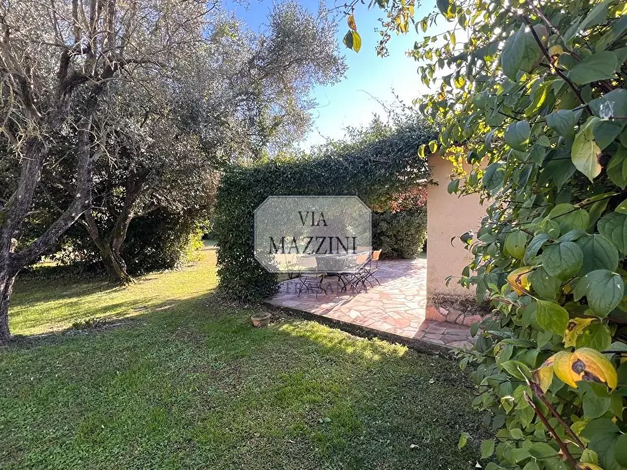 Immagine 36 di Rustico / casale in vendita  a Pietrasanta