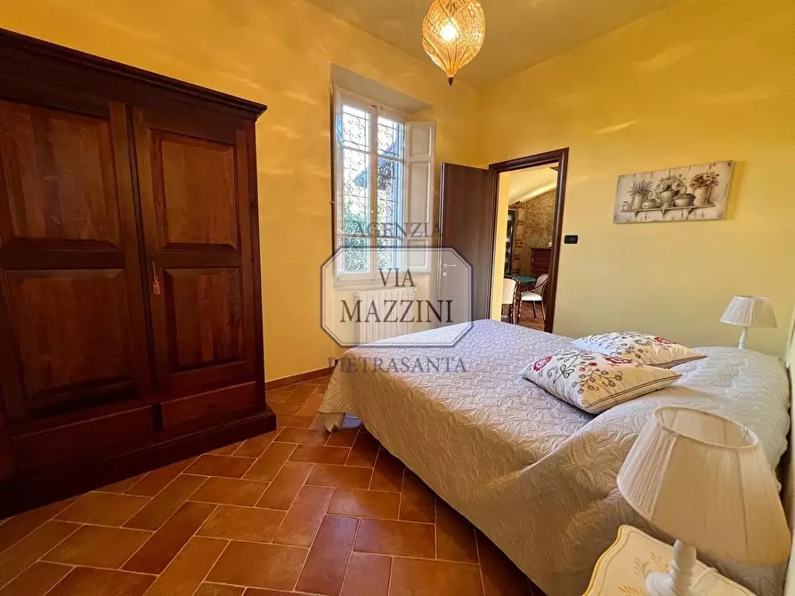 Immagine 21 di Rustico / casale in vendita  a Pietrasanta