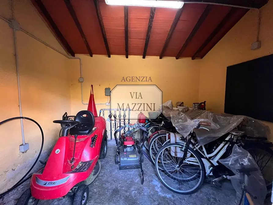 Immagine 38 di Rustico / casale in vendita  a Pietrasanta