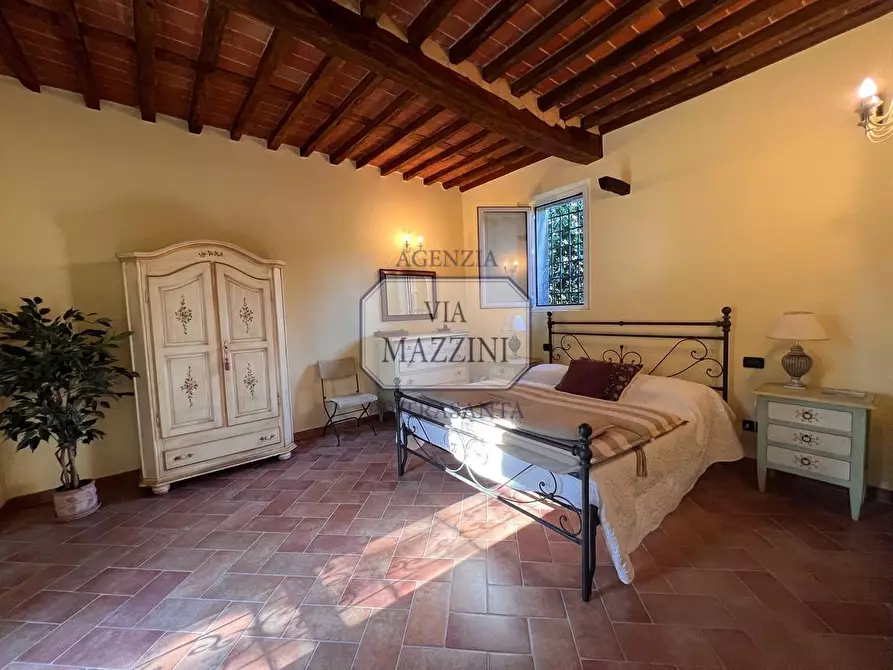 Immagine 11 di Rustico / casale in vendita  a Pietrasanta
