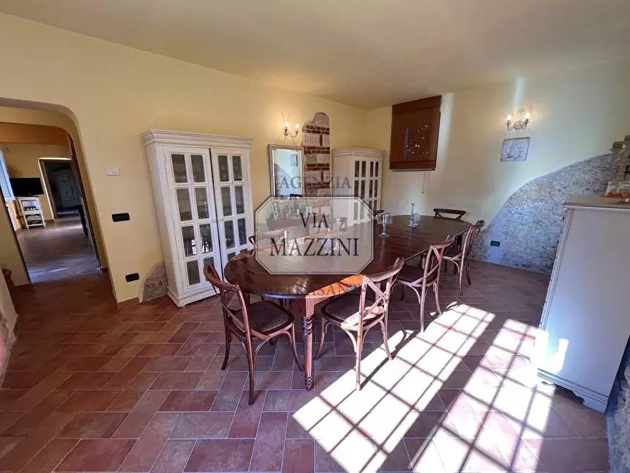 Immagine 14 di Rustico / casale in vendita  a Pietrasanta