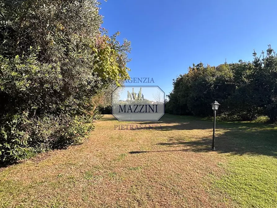 Immagine 6 di Rustico / casale in vendita  a Pietrasanta