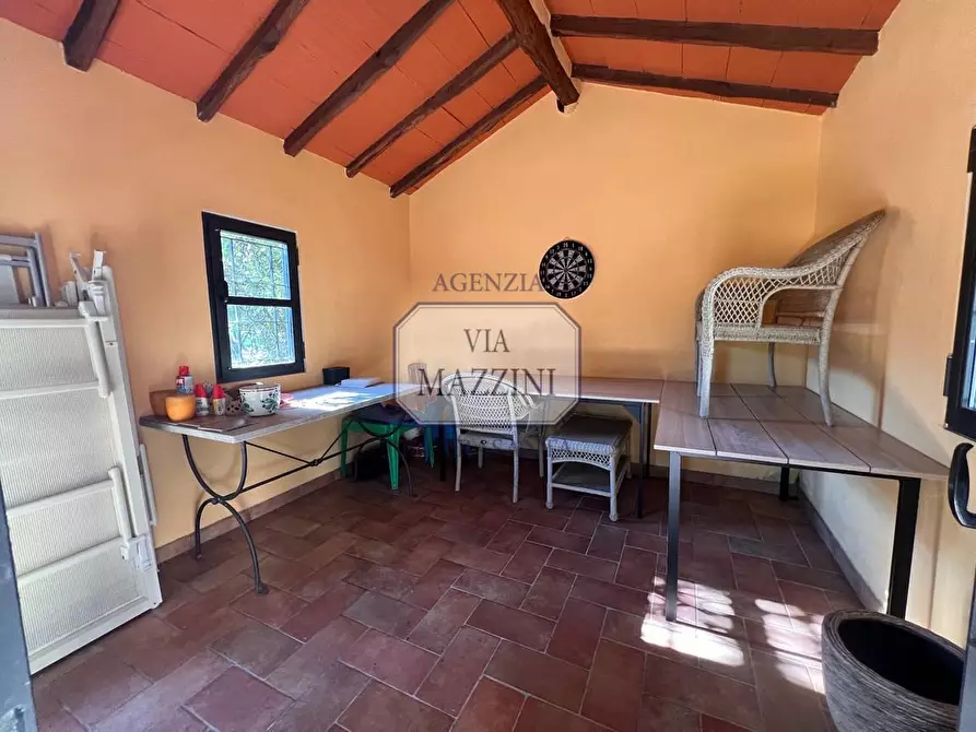 Immagine 37 di Rustico / casale in vendita  a Pietrasanta