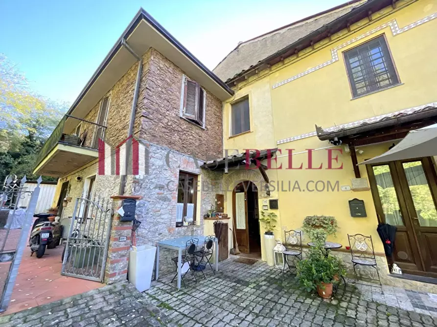 Immagine 30 di Terratetto in vendita  a Camaiore