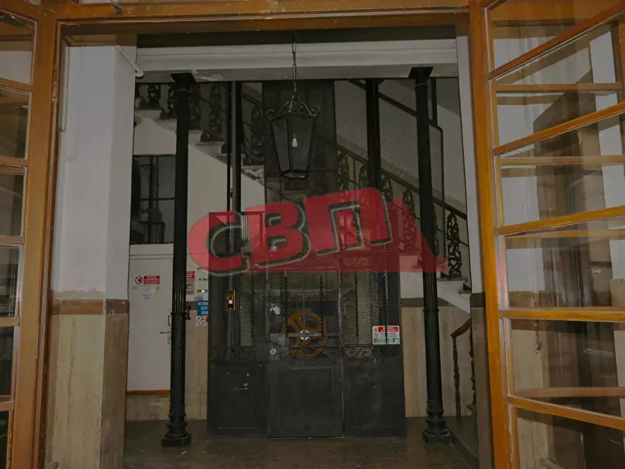 Immagine 32 di Appartamento in vendita  a Livorno