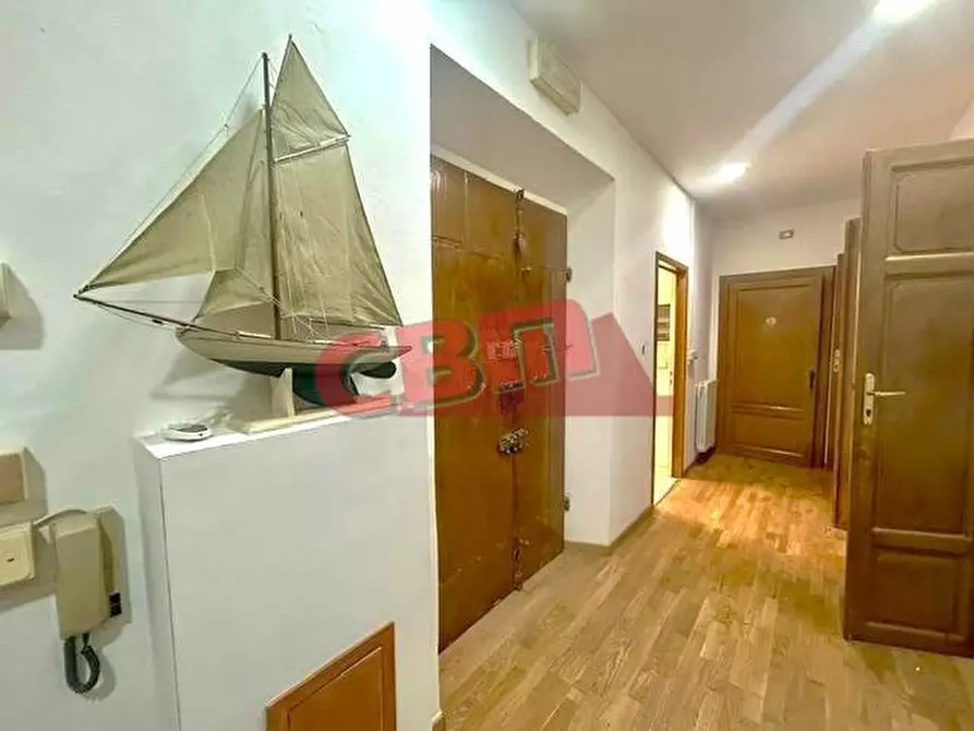 Immagine 4 di Appartamento in vendita  a Livorno