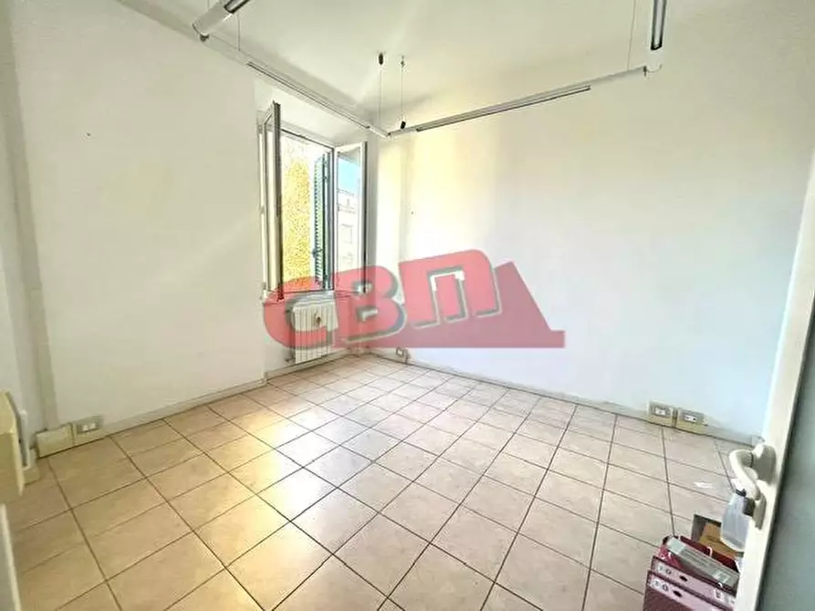 Immagine 13 di Appartamento in vendita  a Livorno