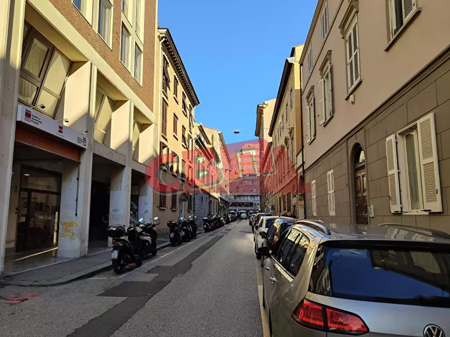 Immagine 34 di Appartamento in vendita  a Livorno