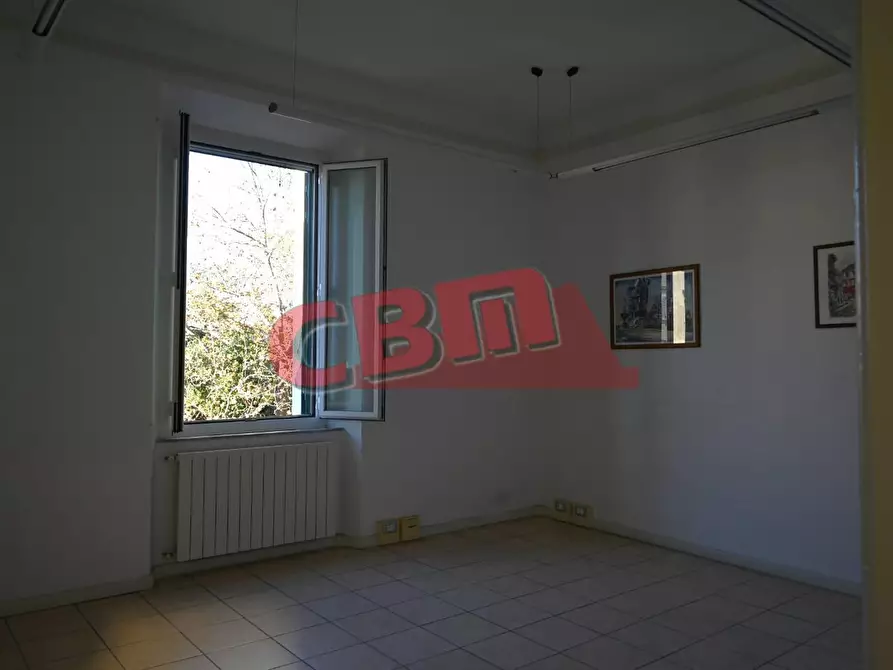 Immagine 21 di Appartamento in vendita  a Livorno