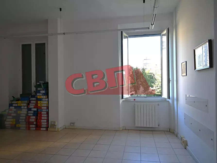 Immagine 14 di Appartamento in vendita  a Livorno