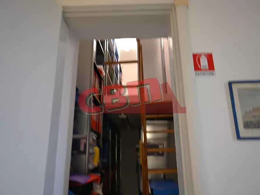 Immagine 26 di Appartamento in vendita  a Livorno