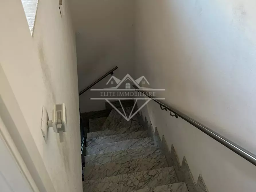 Immagine 8 di Appartamento in vendita  a Massa