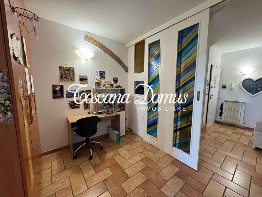 Immagine 12 di Appartamento in vendita  a Siena