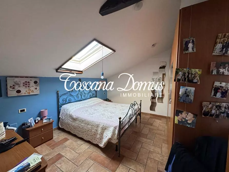 Immagine 19 di Appartamento in vendita  a Siena