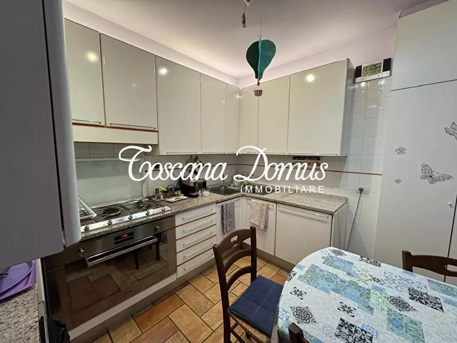 Immagine 10 di Appartamento in vendita  a Siena