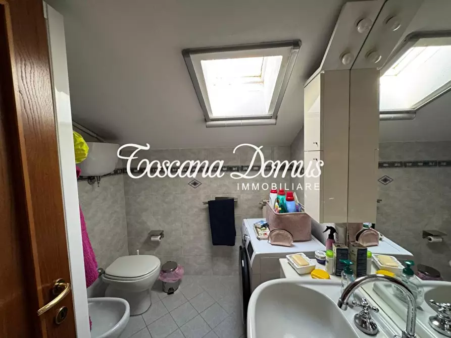 Immagine 20 di Appartamento in vendita  a Siena