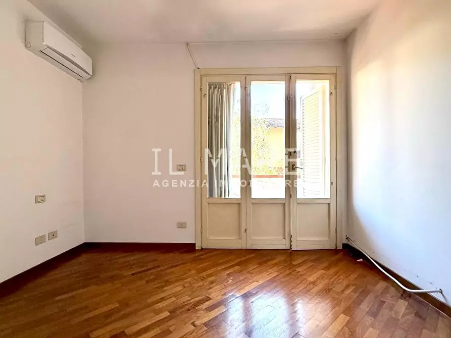 Immagine 13 di Appartamento in vendita  a Massa