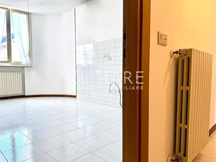 Immagine 7 di Appartamento in vendita  a Massa