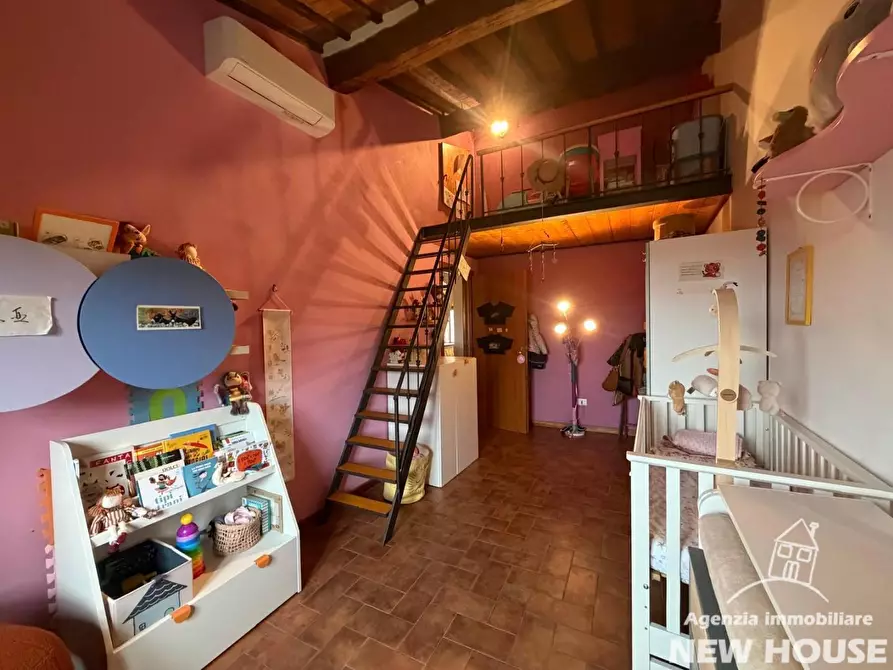 Immagine 38 di Appartamento in vendita  a Pisa