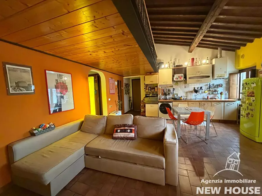 Immagine 11 di Appartamento in vendita  a Pisa