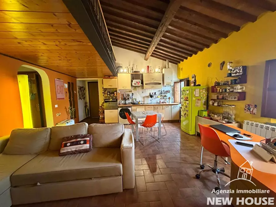 Immagine 10 di Appartamento in vendita  a Pisa